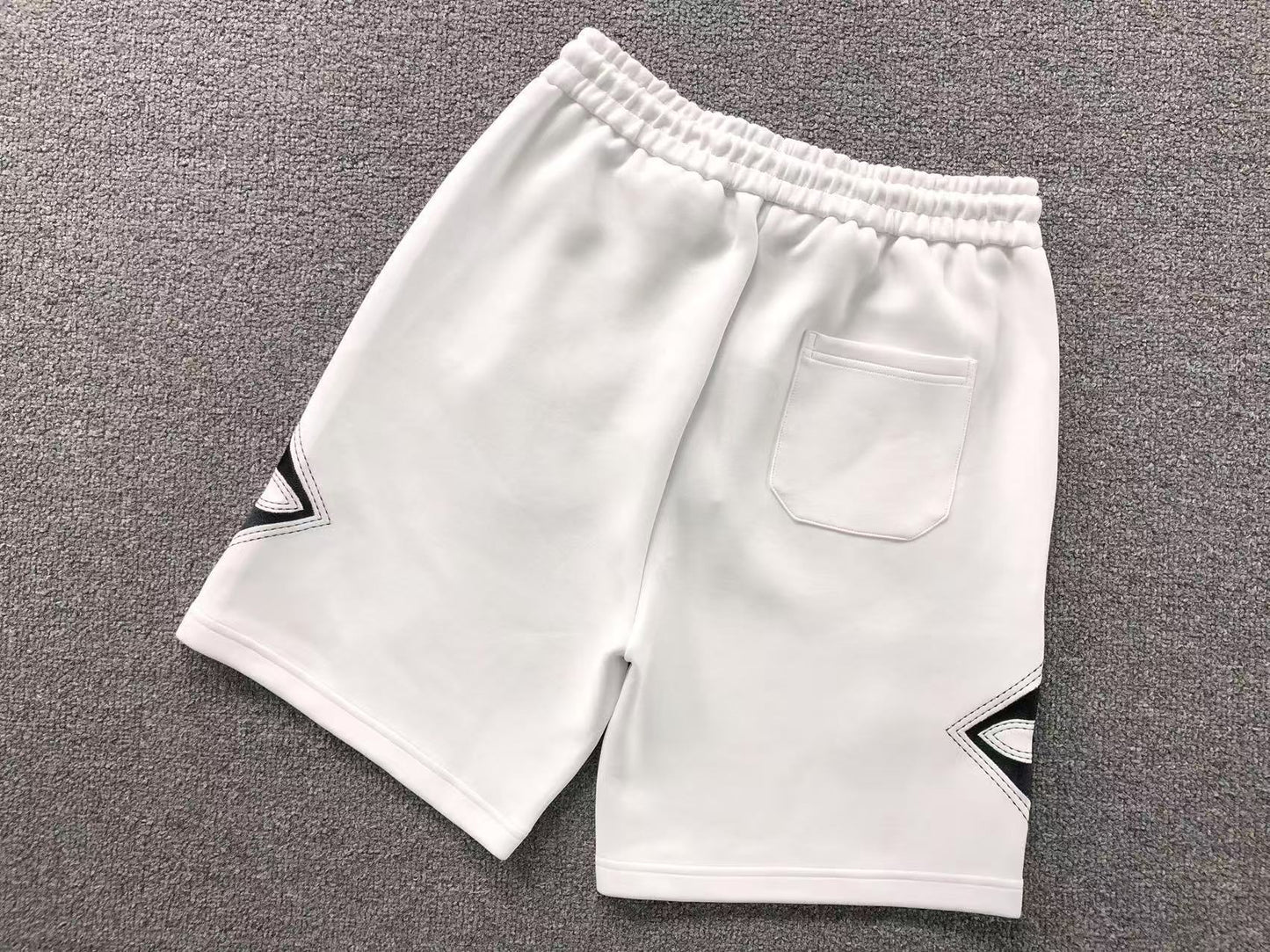PANTALONCINI LV