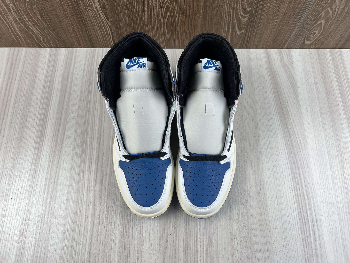 JORDAN 1