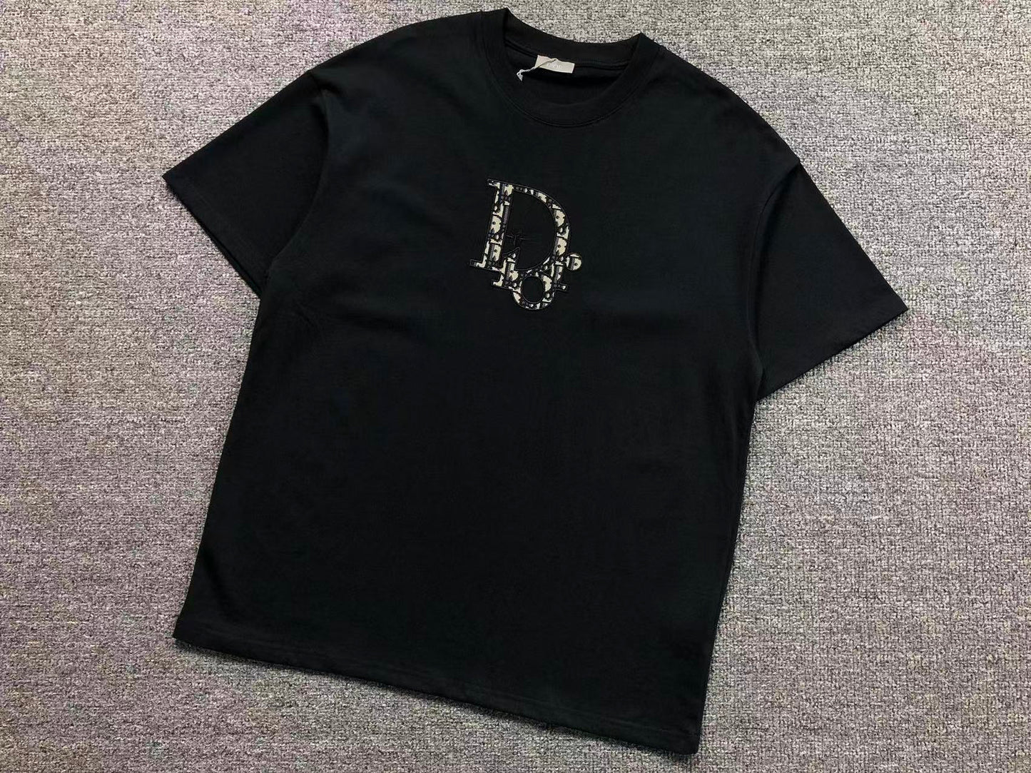T-SHIRT DIOR