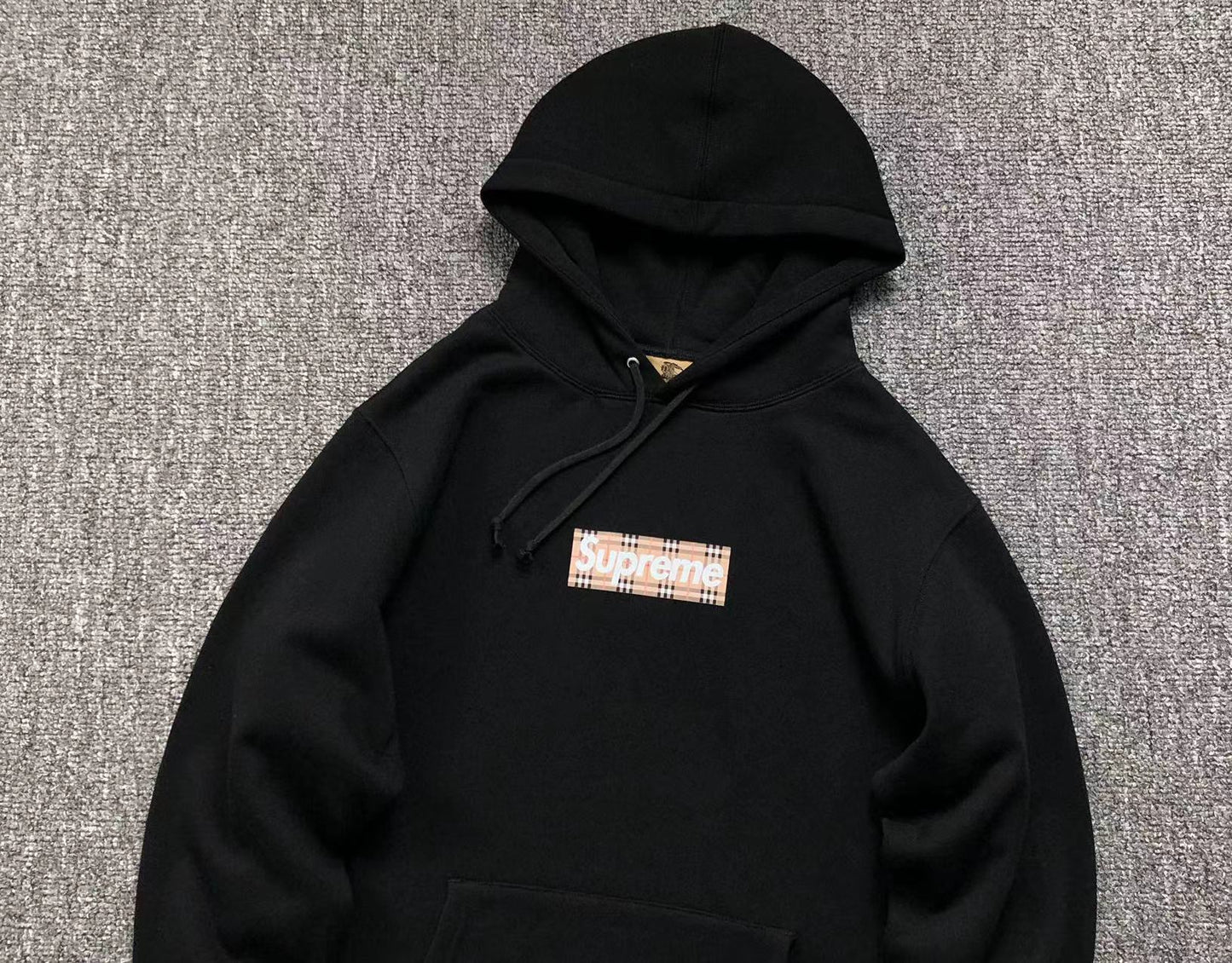 FELPA SUPREME HOODIE