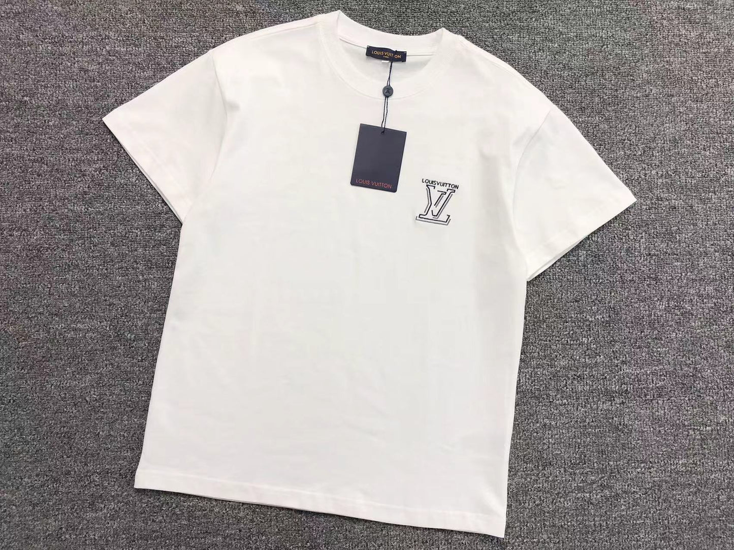 T-SHIRT LV