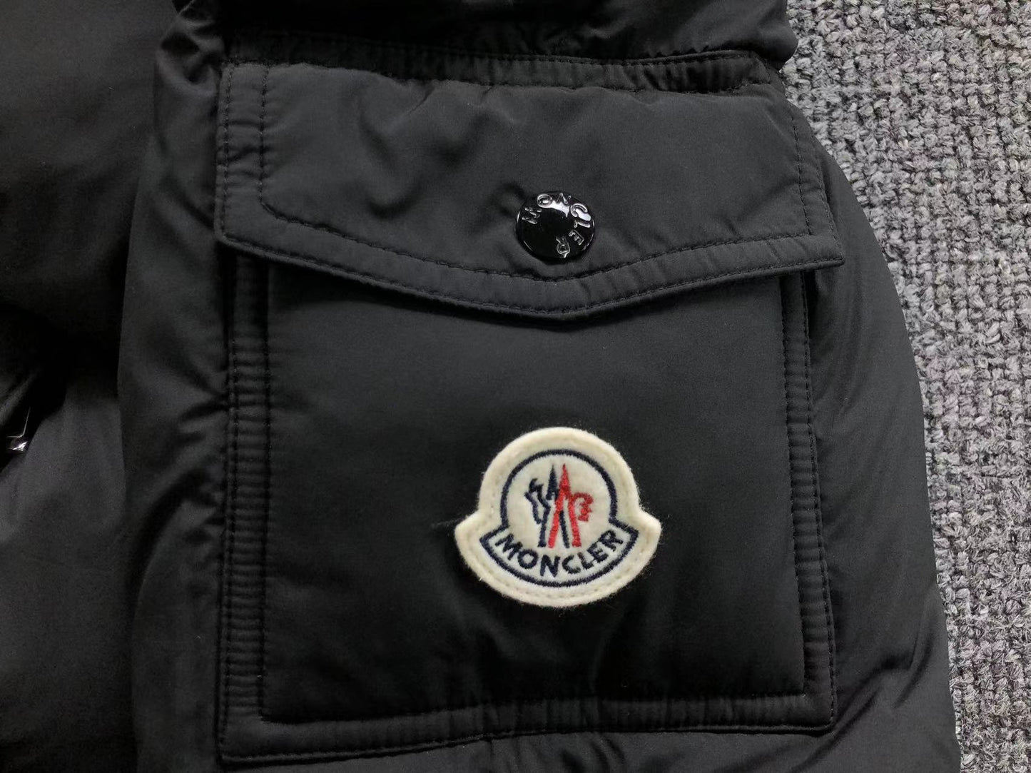 GIACCA MONCLER