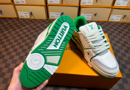 LV TRAINER