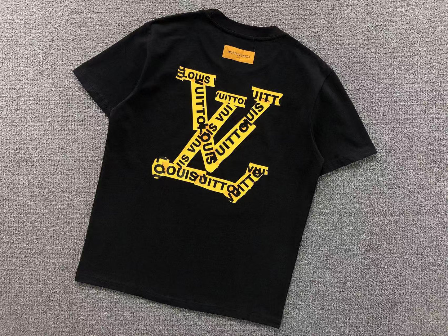 T-SHIRT LV