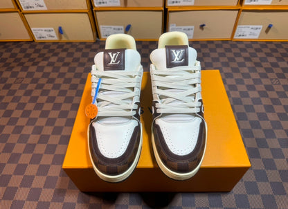 LV TRAINER