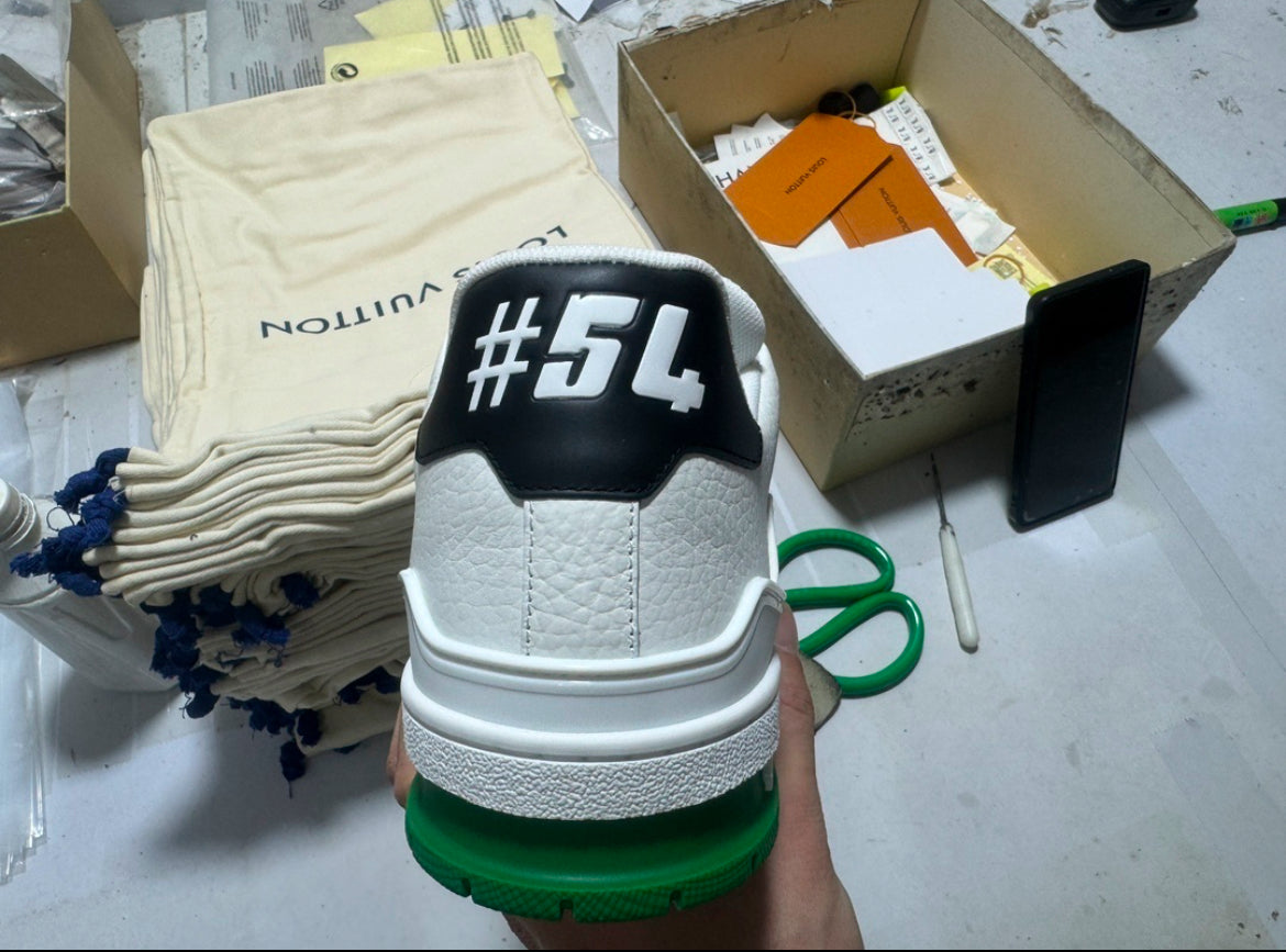 LV TRAINER