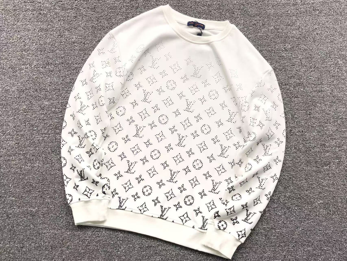 FELPA LV CREWNECK
