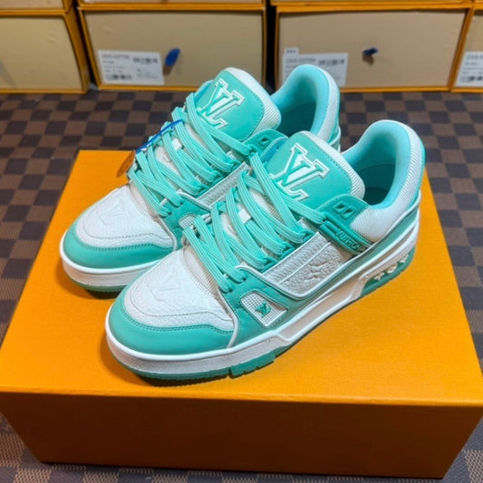 LV TRAINER
