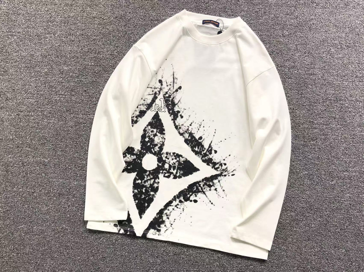 T-SHIRT LV LONGSLEEVE