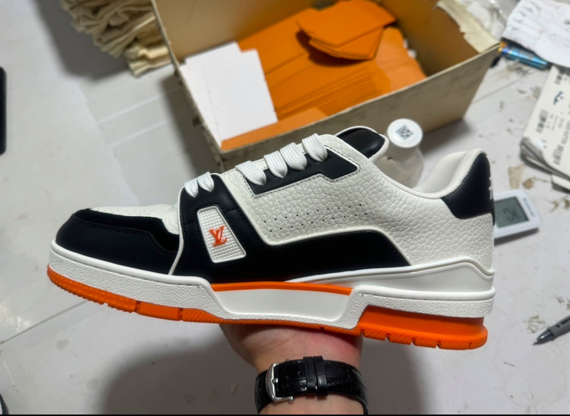 LV TRAINER