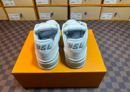 LV TRAINER
