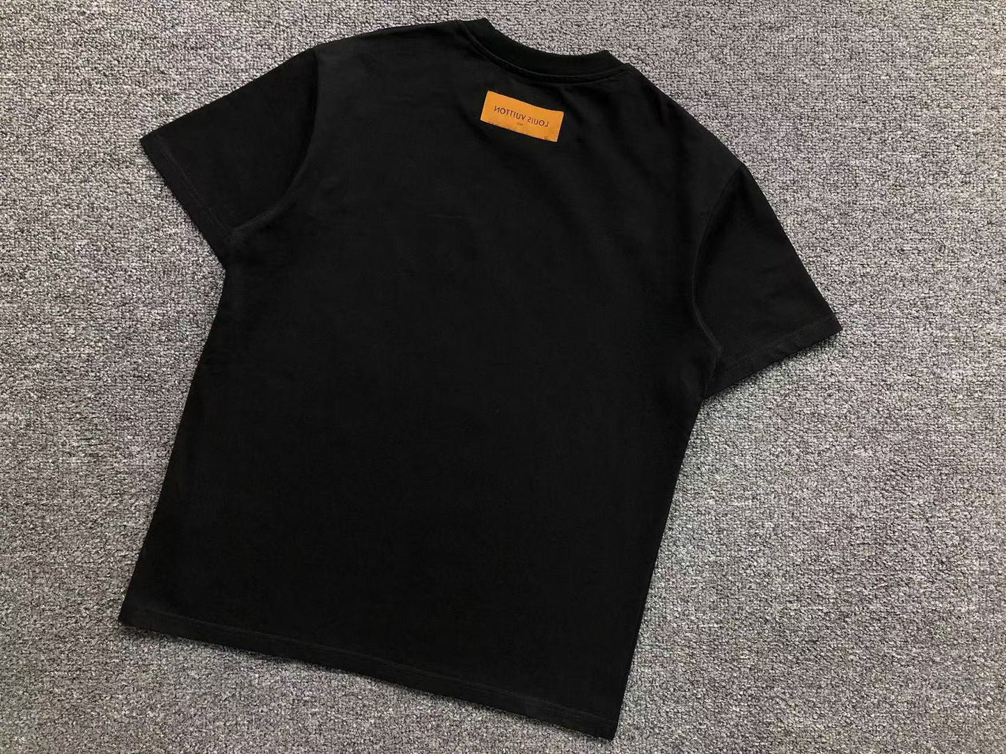 T-SHIRT LV