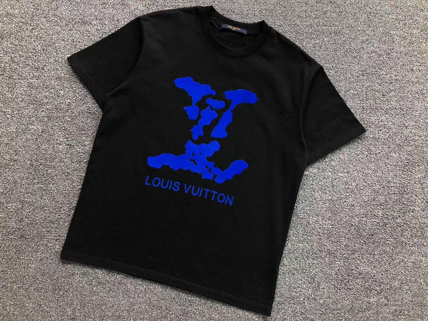 T-SHIRT LV
