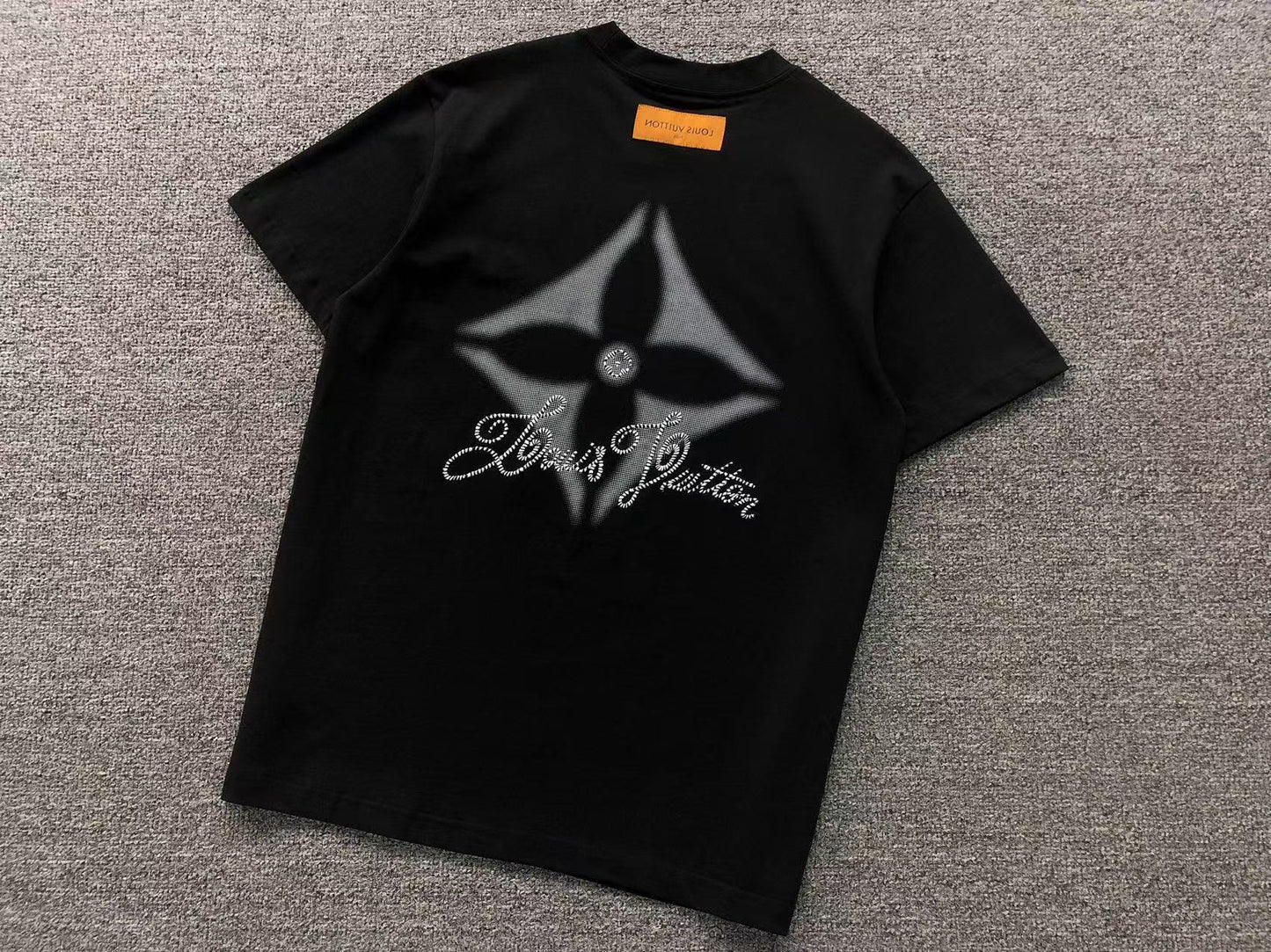 T-SHIRT LV