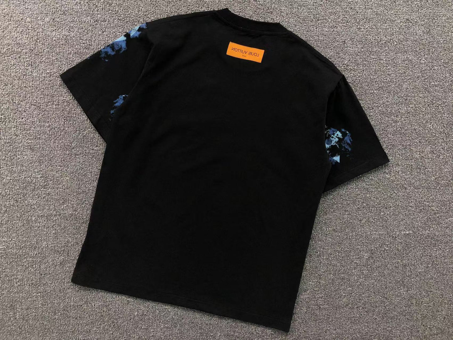 T-SHIRT LV