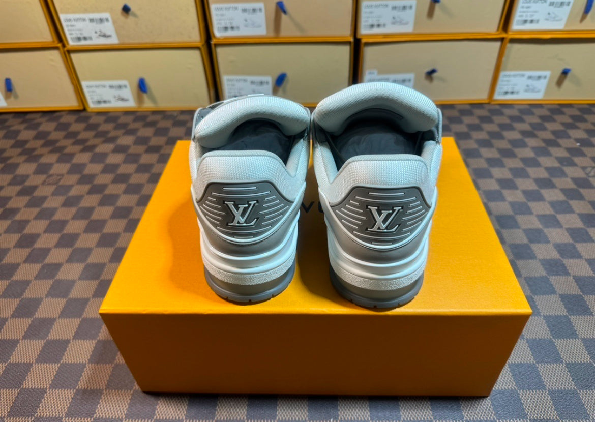 LV TRAINER