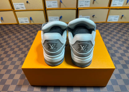 LV TRAINER