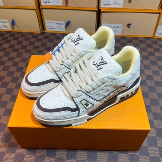 LV TRAINER