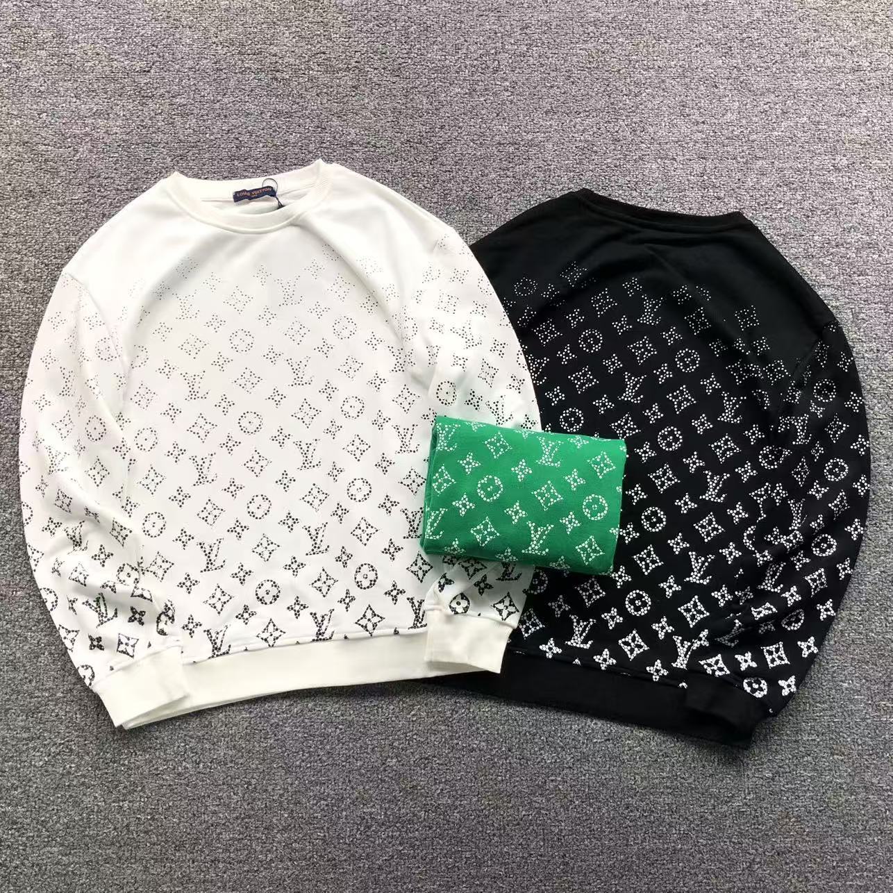 FELPA LV CREWNECK