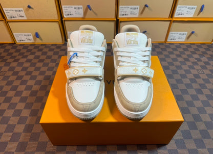 LV TRAINER
