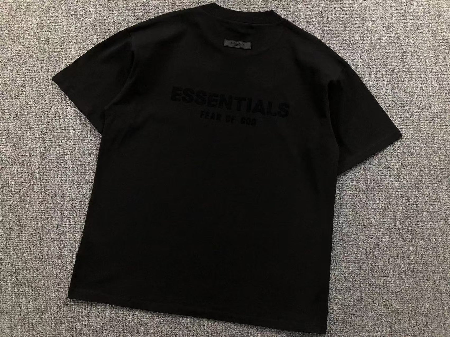 T-SHIRT FEAR OF GOD ESSENTIALS