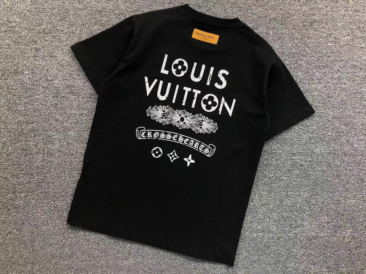 T-SHIRT LV