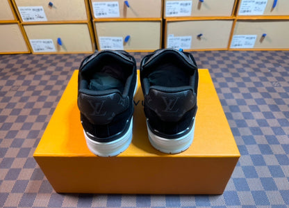 LV TRAINER