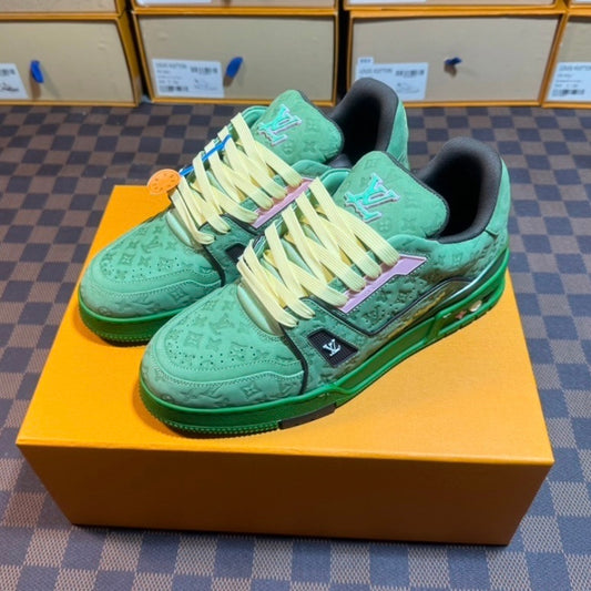 LV TRAINER