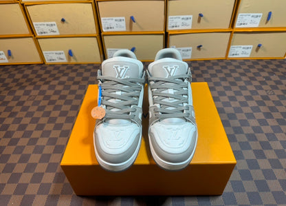 LV TRAINER