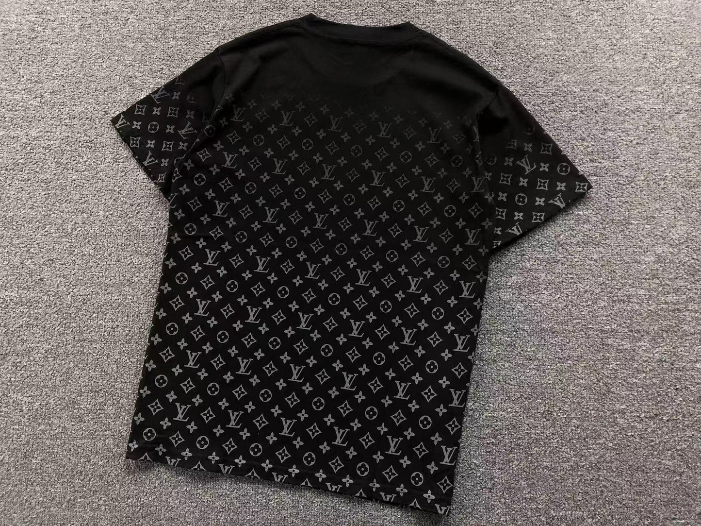T-SHIRT LV