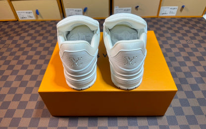 LV TRAINER