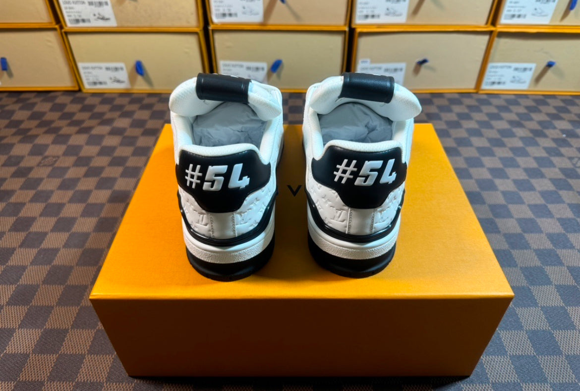 LV TRAINER
