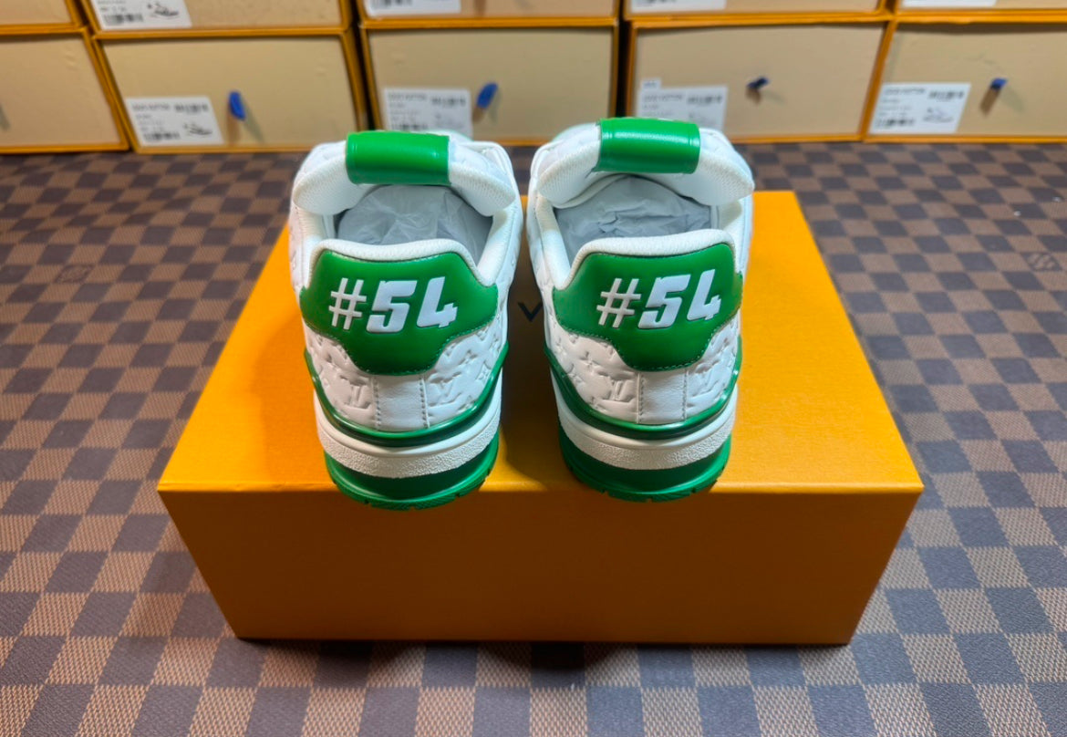 LV TRAINER