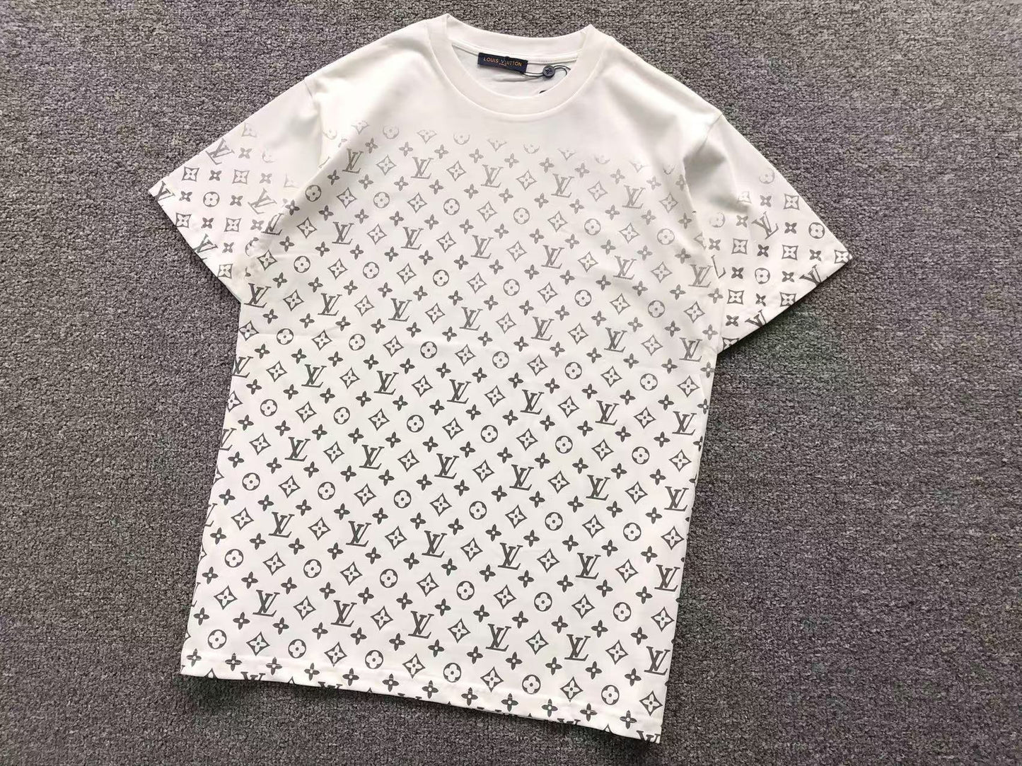 T-SHIRT LV