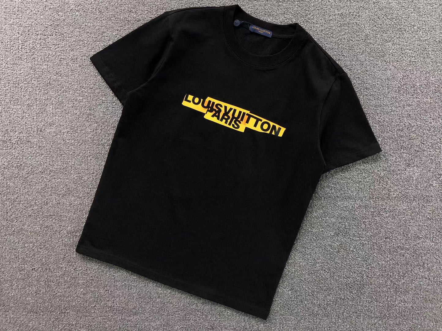 T-SHIRT LV