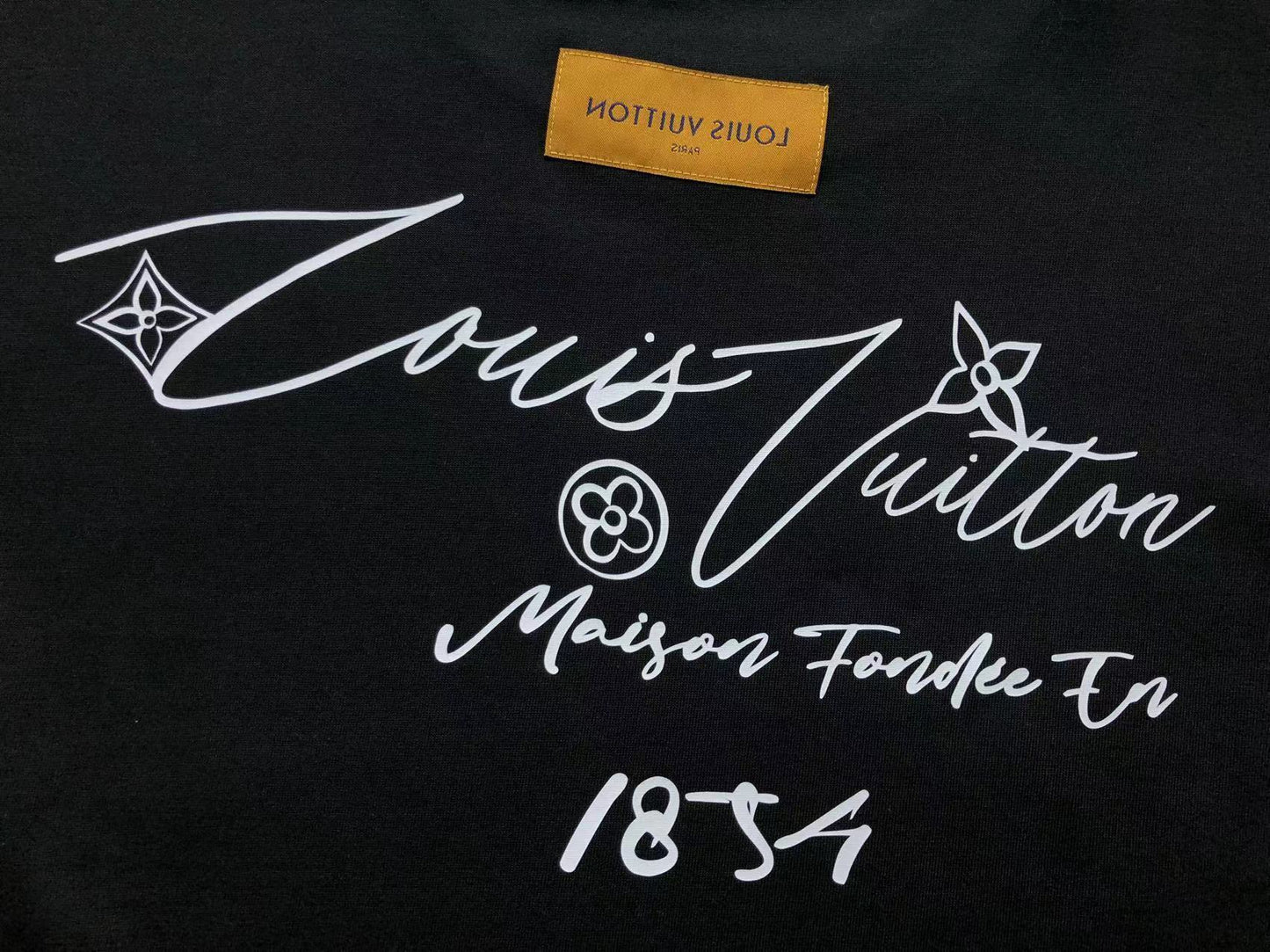 T-SHIRT LV