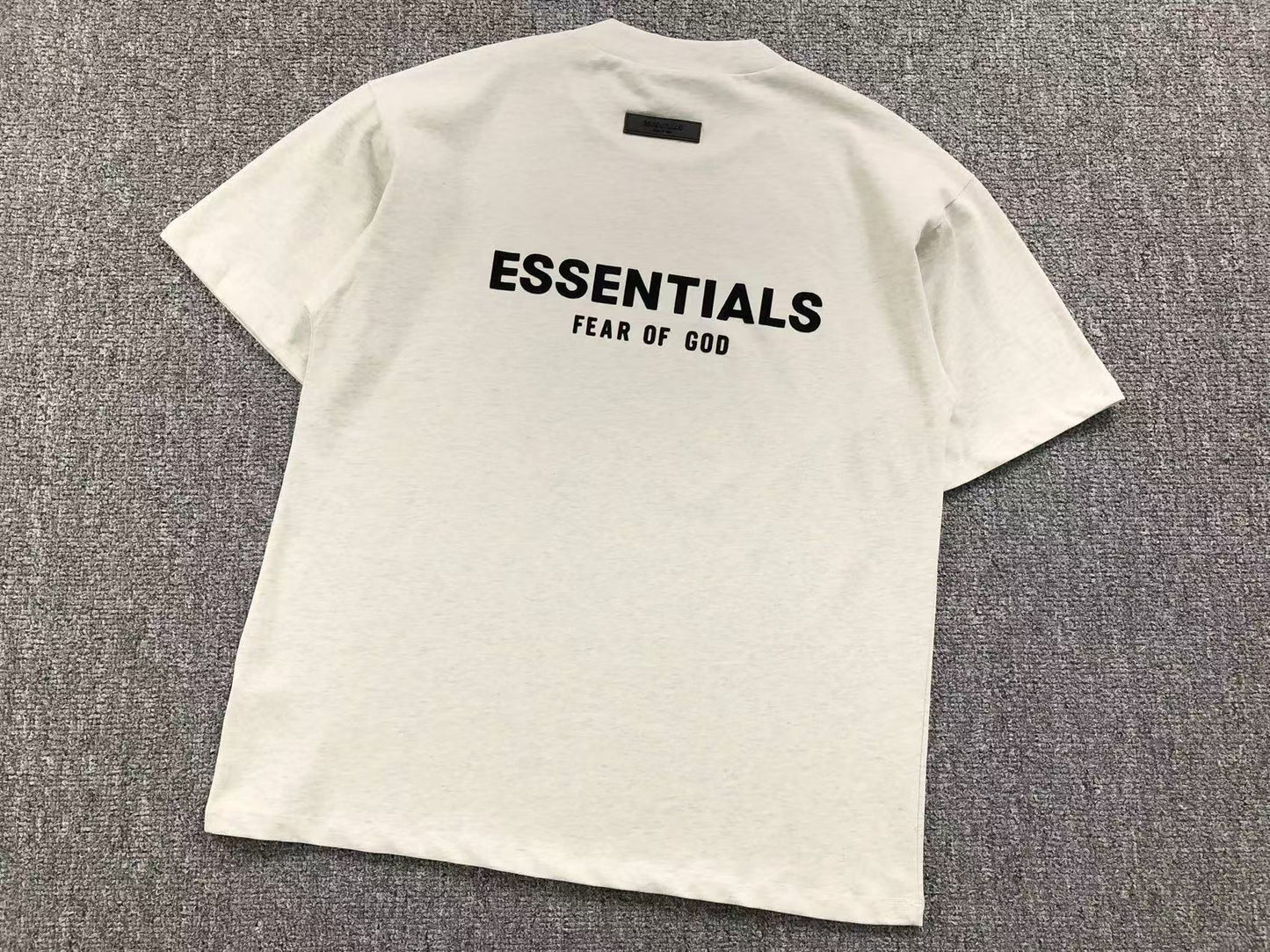 T-SHIRT FEAR OF GOD ESSENTIALS