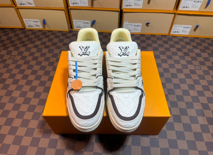 LV TRAINER