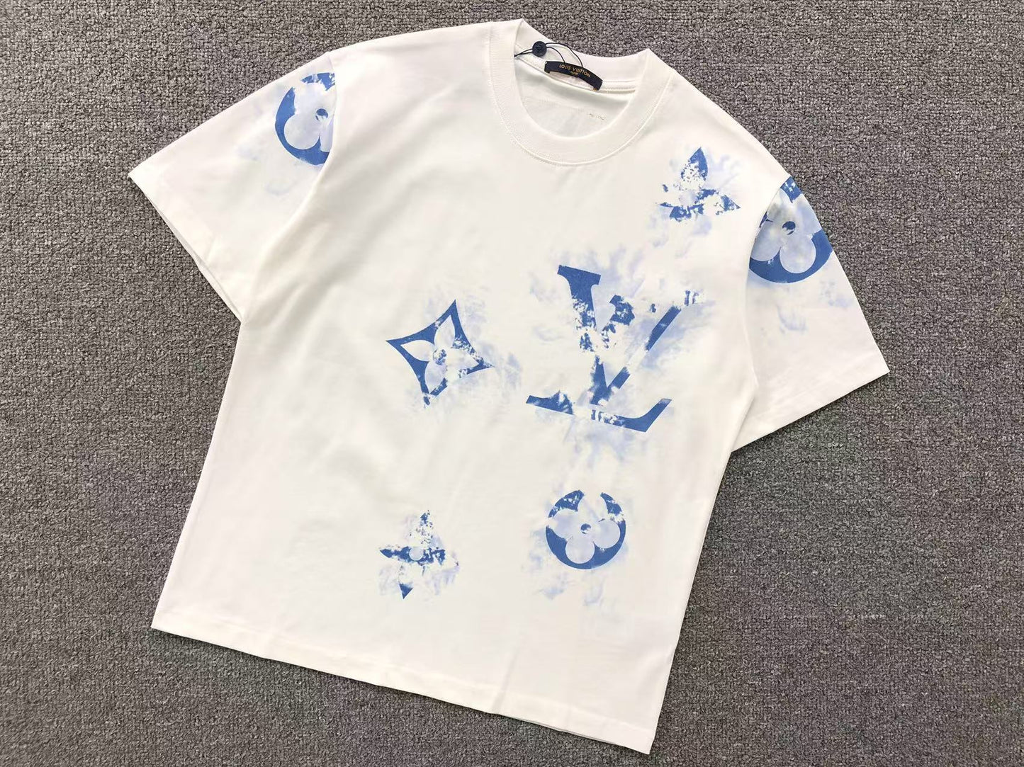 T-SHIRT LV