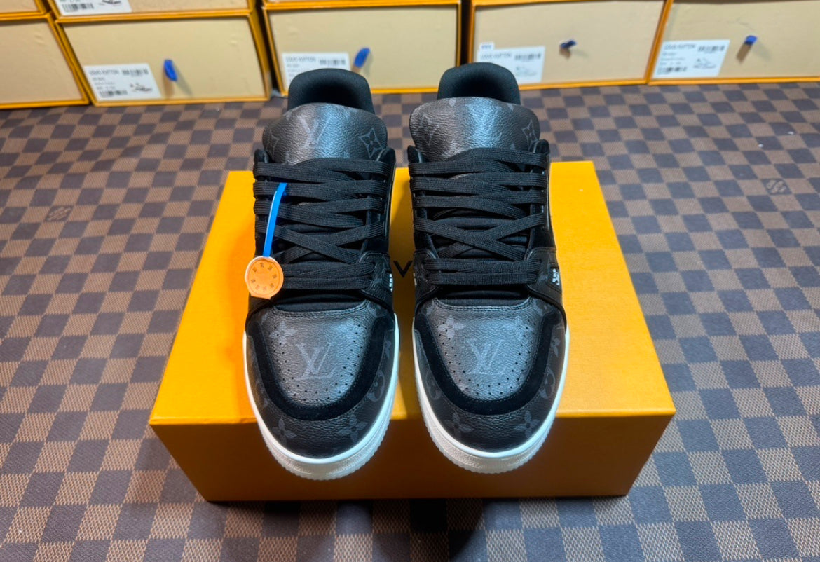 LV TRAINER
