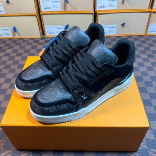 LV TRAINER