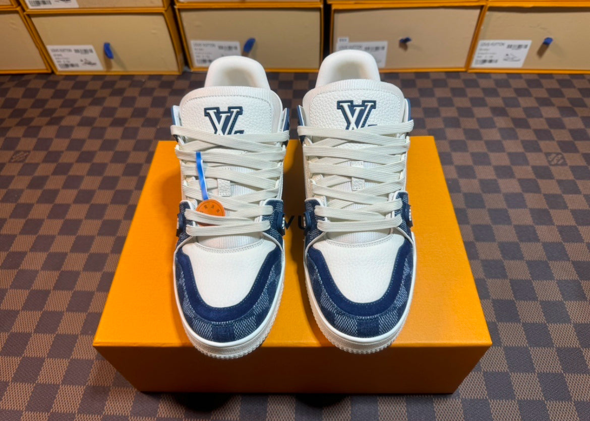 LV TRAINER