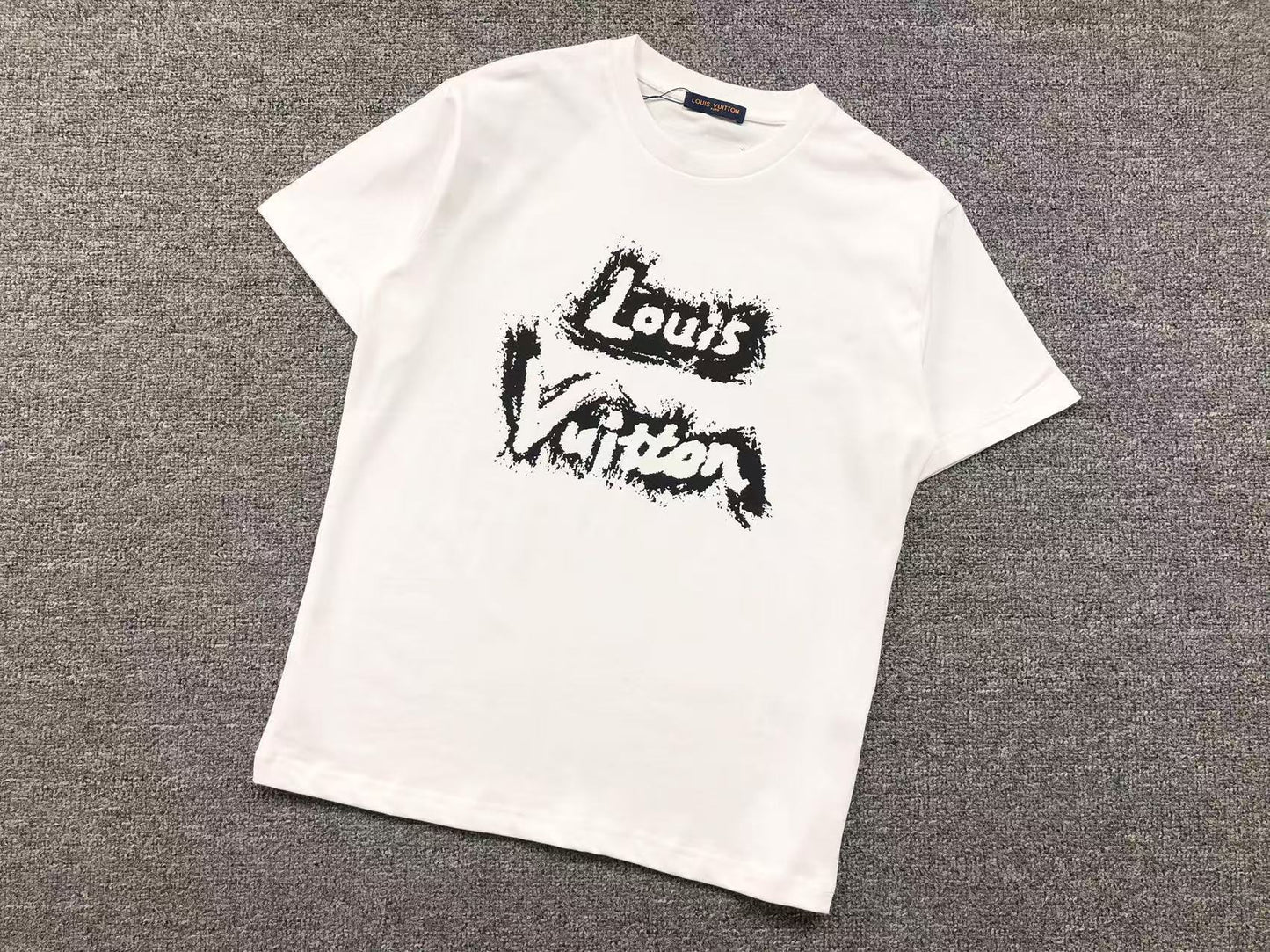 T-SHIRT LV