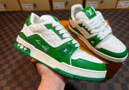 LV TRAINER