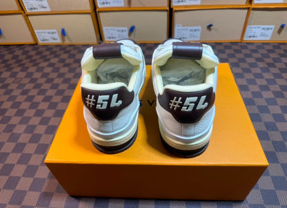 LV TRAINER