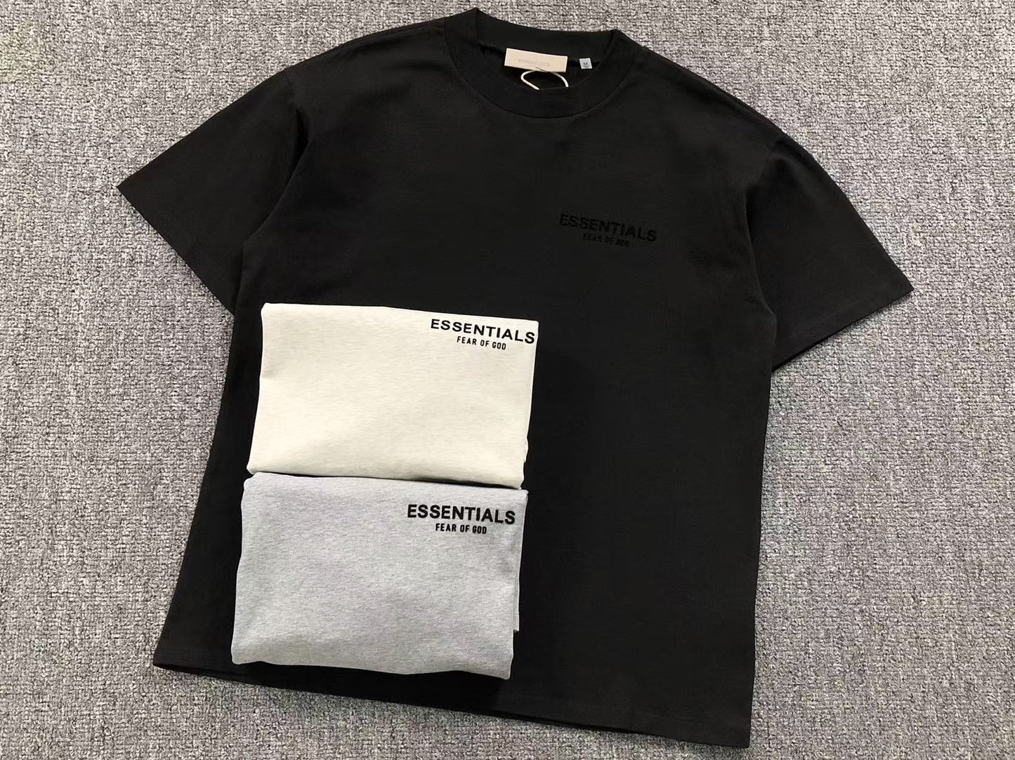 T-SHIRT FEAR OF GOD ESSENTIALS