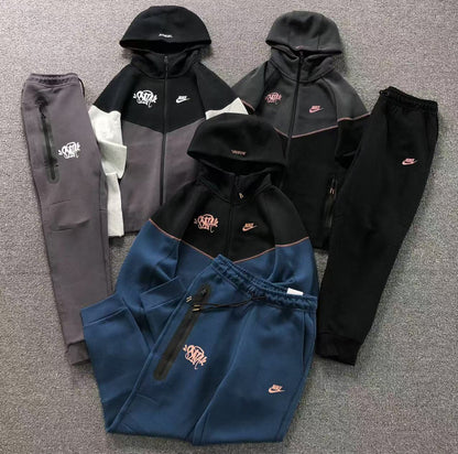 TRACKSUIT TUTA SYNA WORLD X NIKE TECH FLEECE
