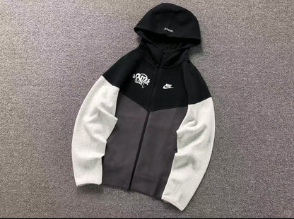 TRACKSUIT TUTA SYNA WORLD X NIKE TECH FLEECE