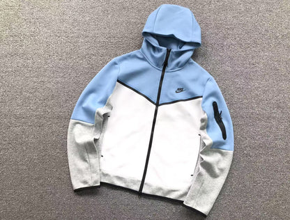 TUTA NIKE TECH FLEECE