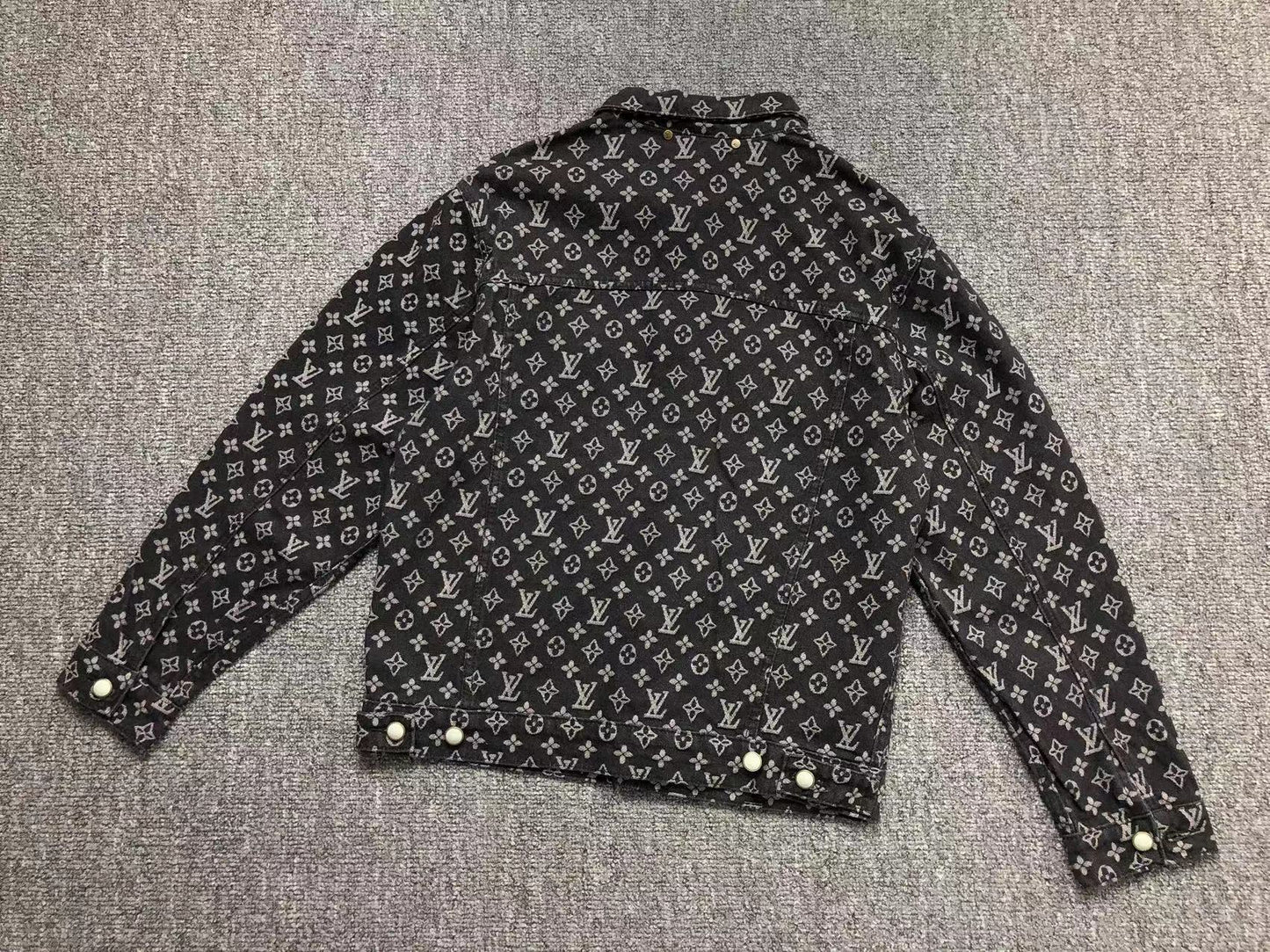 COMPLETO LV